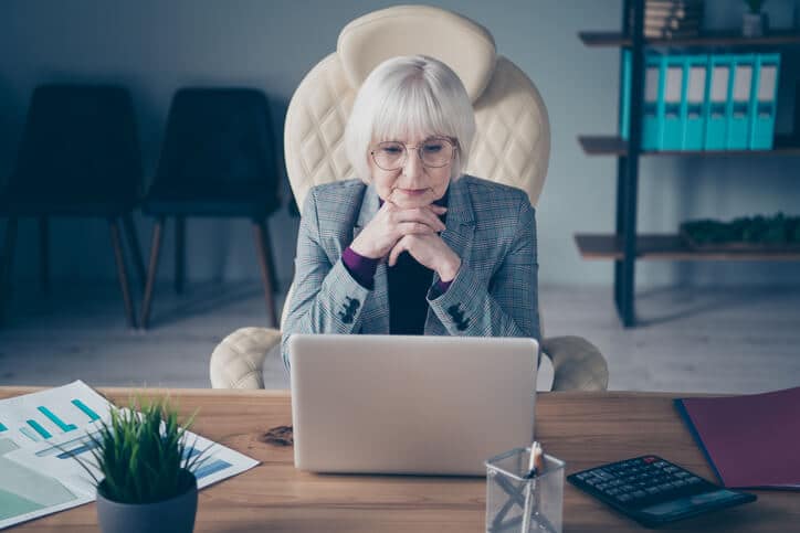 iStock-1162702045, senior-Coaching, frau, (1) senioar-coaching, senioren-coaching, 3-h-coaching, kopp-wichmann,